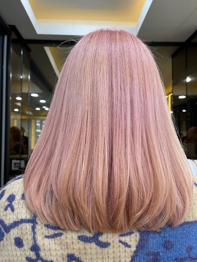 13. Blunt Lob with Soft Blush Pink - Pastel Pink Hair Color