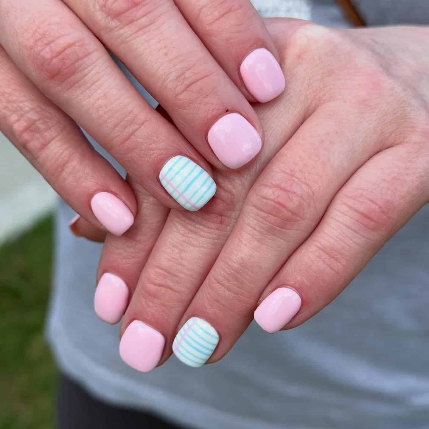 18. Minimal Notebook Stripe Nails in Soft Pink and Light Blue - teacher nail ideas