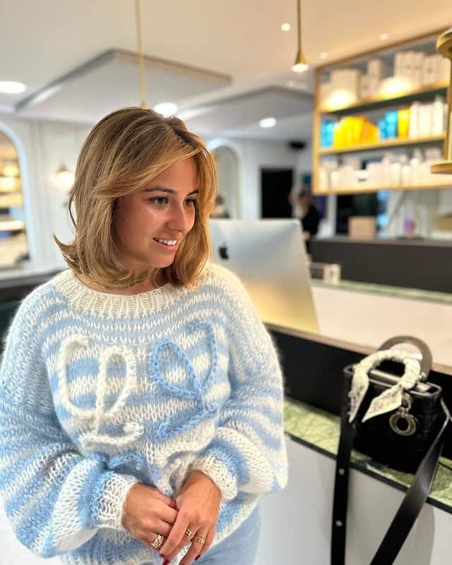 19. Golden Beige Blonde Feathered Lob - Long Layered Bob