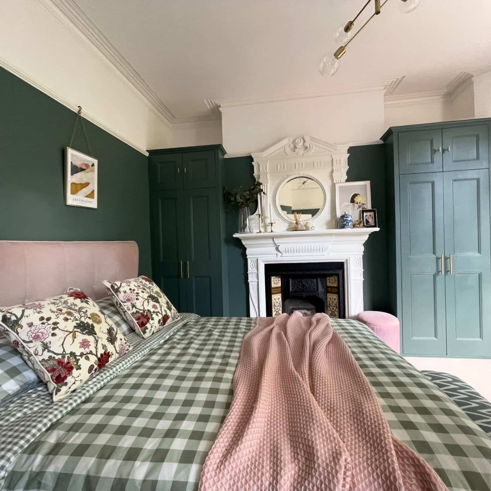 22. Deep Green Panelled Bedroom with Blush and Gingham Textiles - victorian bedroom ideas