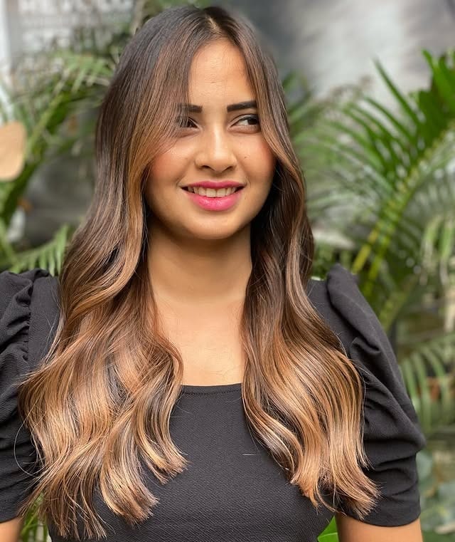 10. Face-Framing Sandy Brown Layers - Sandy Brown Hair Color