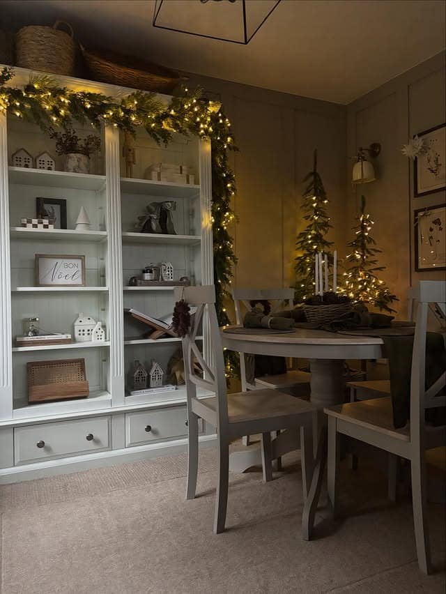 17. Soft Neutral Dining Nook with Warm White Holiday Lighting - christmas decor kitchen ideas