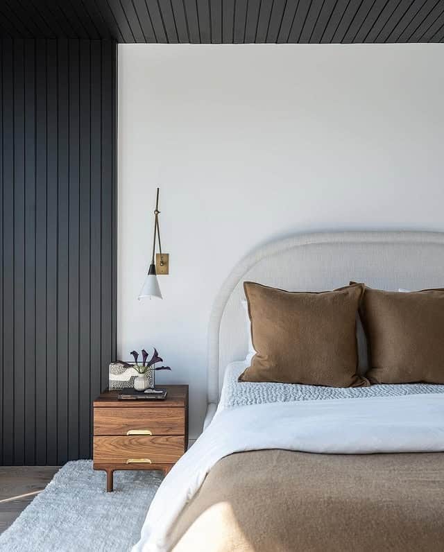 6. Modern Contrast Bedroom with Dark Panel Feature Wall - white wall bedroom ideas