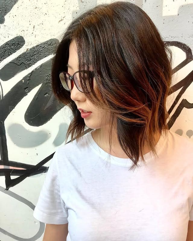 5. Layered Chestnut Wispy Bob with Highlights - Wispy Bob Hairstyles