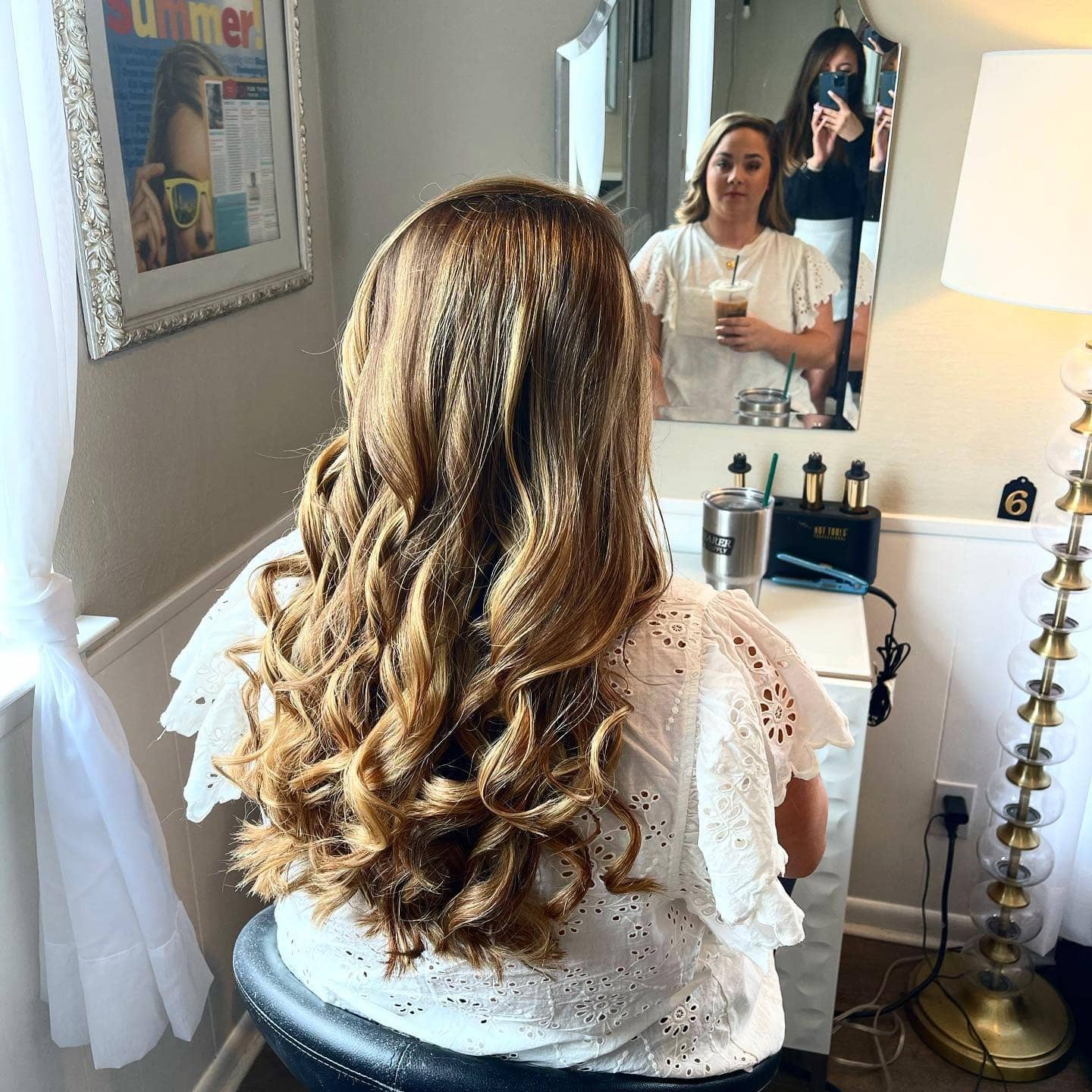 9. Honey Blonde Voluminous Curl Set - Vintage Curls Hairstyles