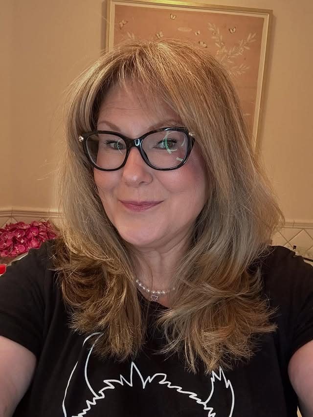 11. Classic Feather Fringe with Sandy Blonde Layers - Feather Fringe Hair