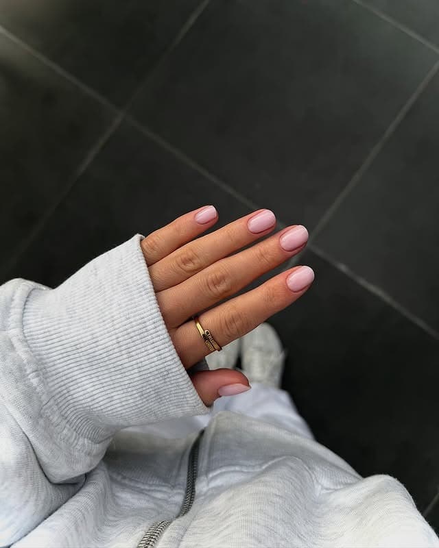 22. Soft Pink Glossy Short Nails - short nail ideas