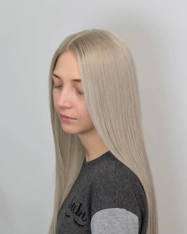 18. Neutral Ash Platinum Silk Straight Finish - Ash Platinum Hair Color