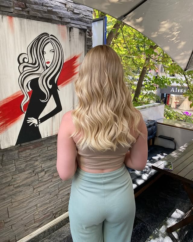 20. Warm Ash Platinum Beach Waves - Ash Platinum Hair Color
