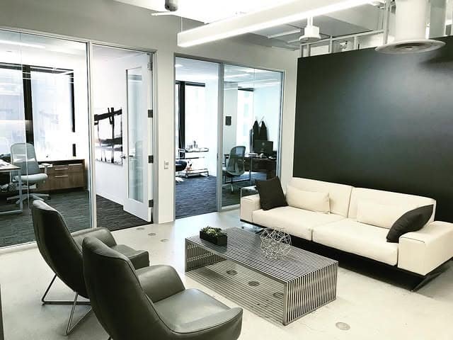 13. Black and White Corporate Lounge Office - creative office ideas