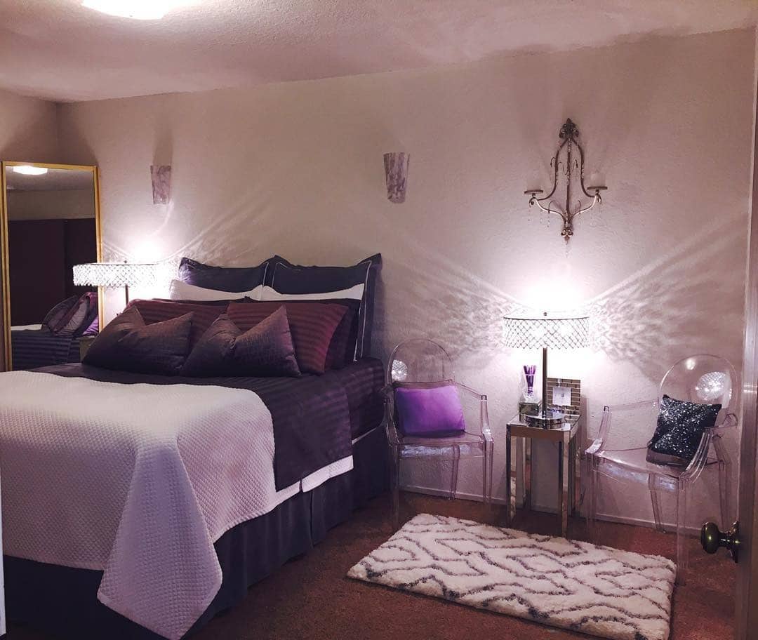 10. Dark Plum and Gray Cozy Bedroom - purple and gray bedroom ideas