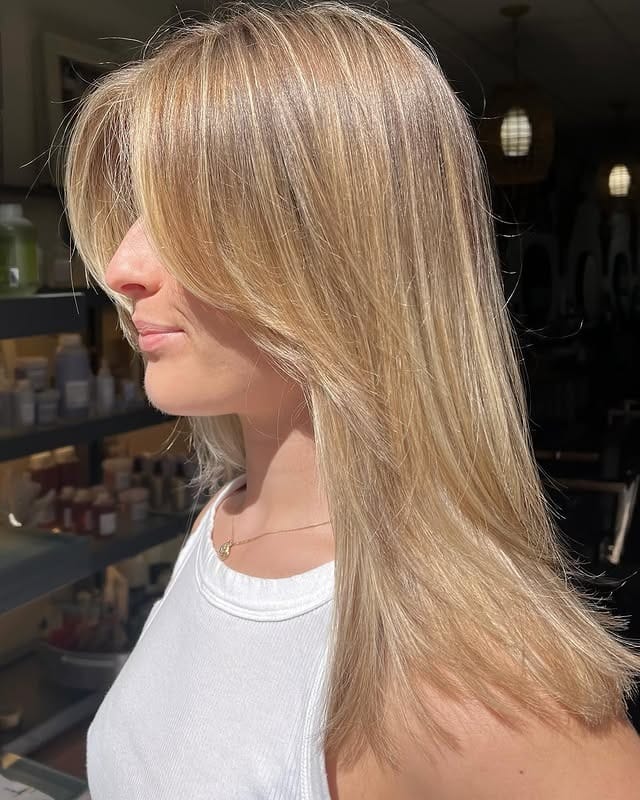 22. Champagne Blonde Feathered Layers - Long Textured Layers