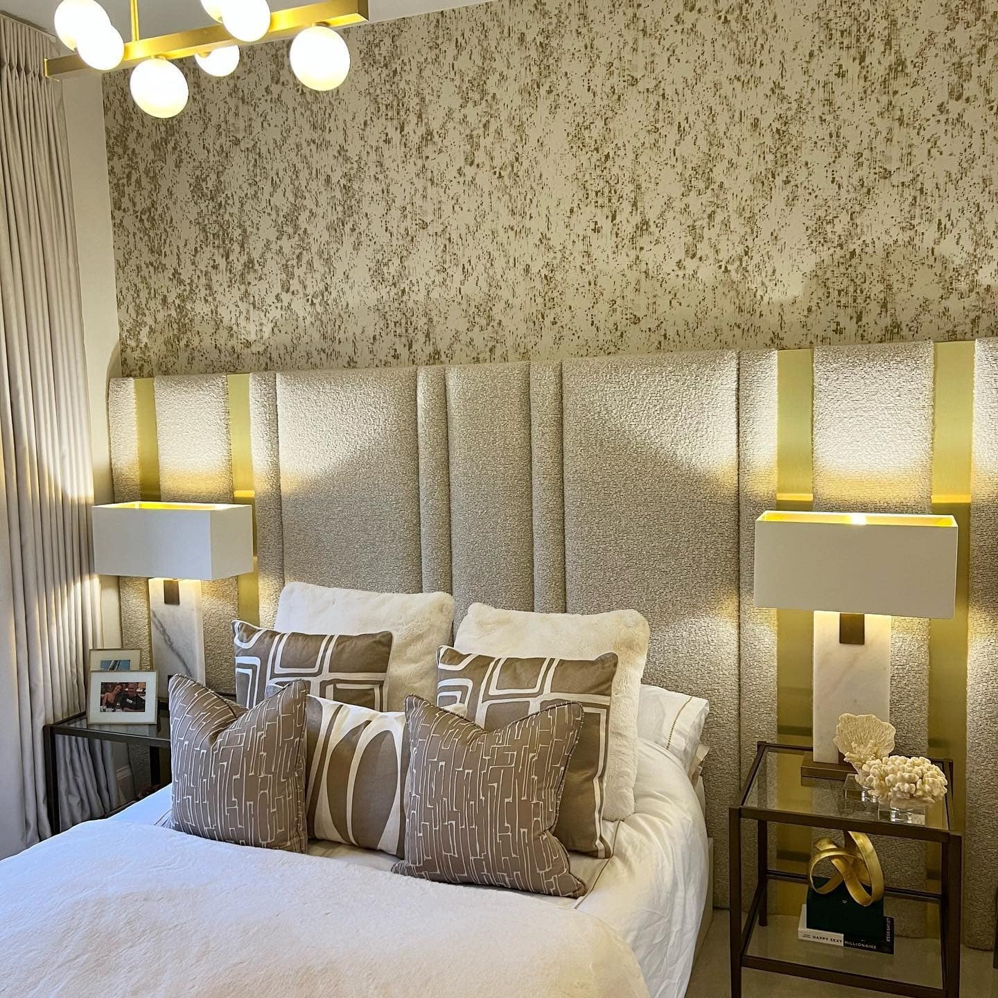 15. Champagne Gold and White Glam Bedroom - white and gold bedroom ideas