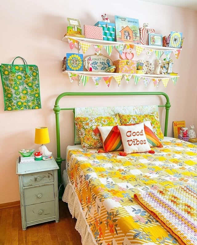 13. Yellow Floral Retro Bedroom Decor - retro bedroom ideas