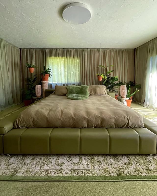 14. Olive Green Lounge Bedroom Style - retro bedroom ideas