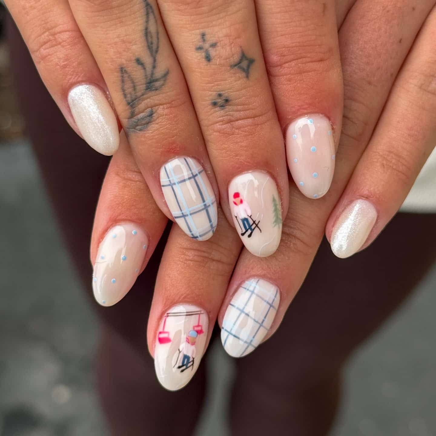19. Ski Lodge Plaid Almond Nails - winter nail ideas