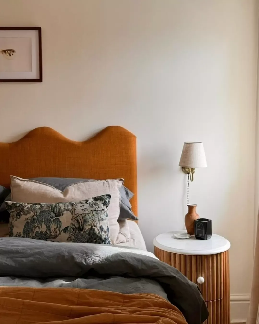 14. Burnt Orange Headboard Bedroom Style - burnt orange bedroom ideas