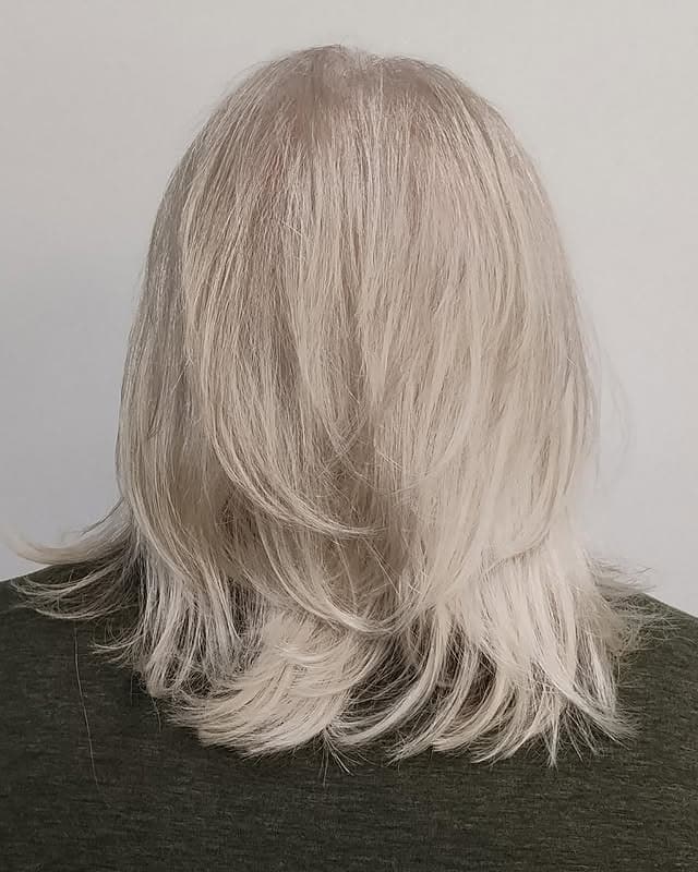 19. Icy Platinum Layered Shag Bob - Medium Layered Shag