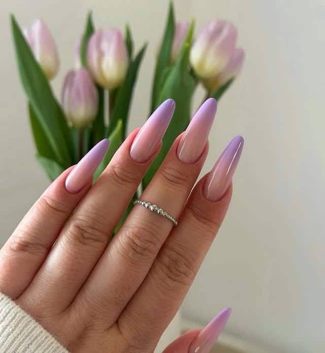 16. Blush Lavender Ombre Stiletto Nails - purple nail ideas
