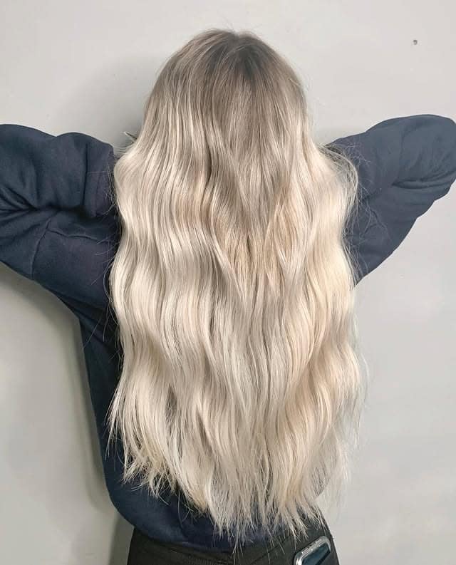 20. Soft Pearl Blonde Mermaid Waves - Pearl Blonde Hair Color