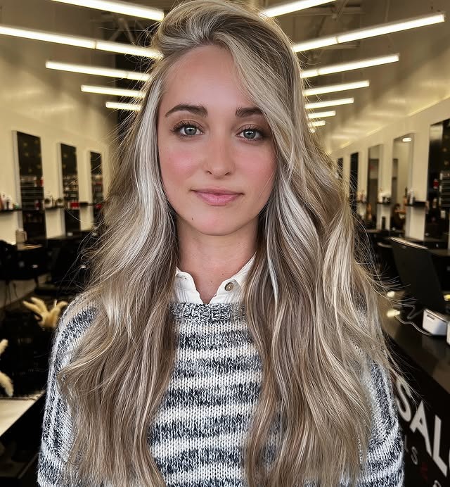 21. Pearl Blonde Face-Framing Waves - Pearl Blonde Hair Color