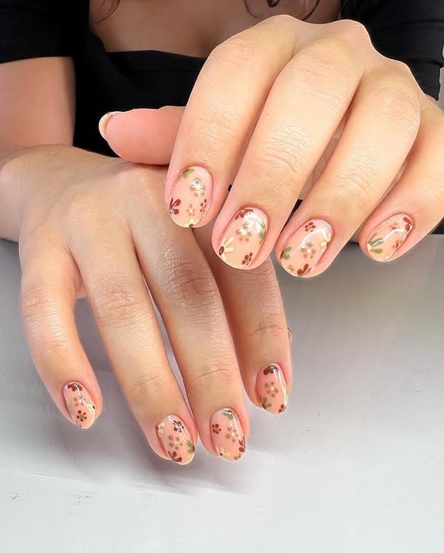 5. Soft Floral Nude Short Nails - short thanksgiving nail ideas