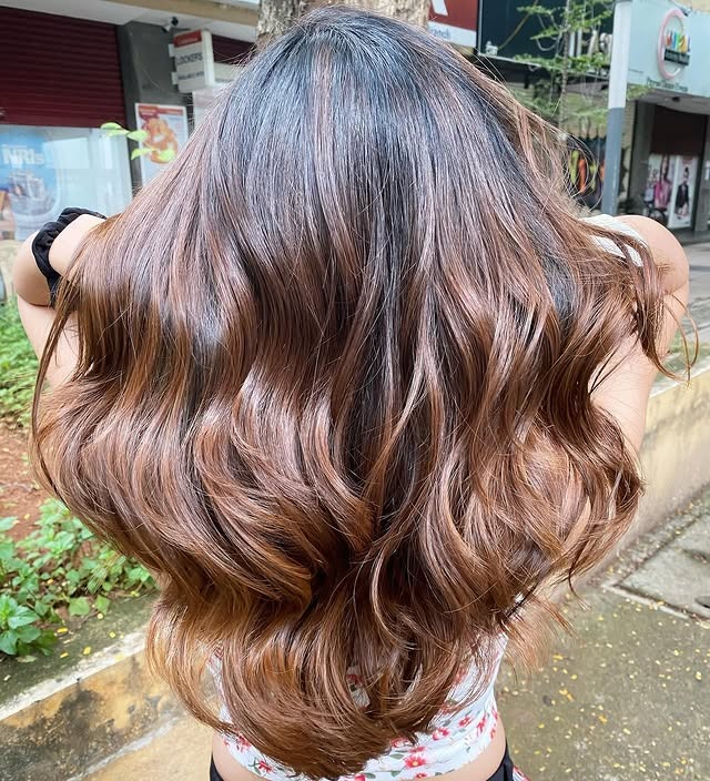10. Rich Cocoa Toffee Waves - Chocolate Toffee Hair Color