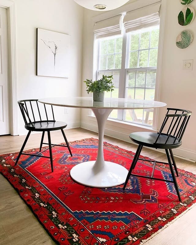12. White Tulip and Black Minimalist Kitchen Table Idea - kitchen table ideas