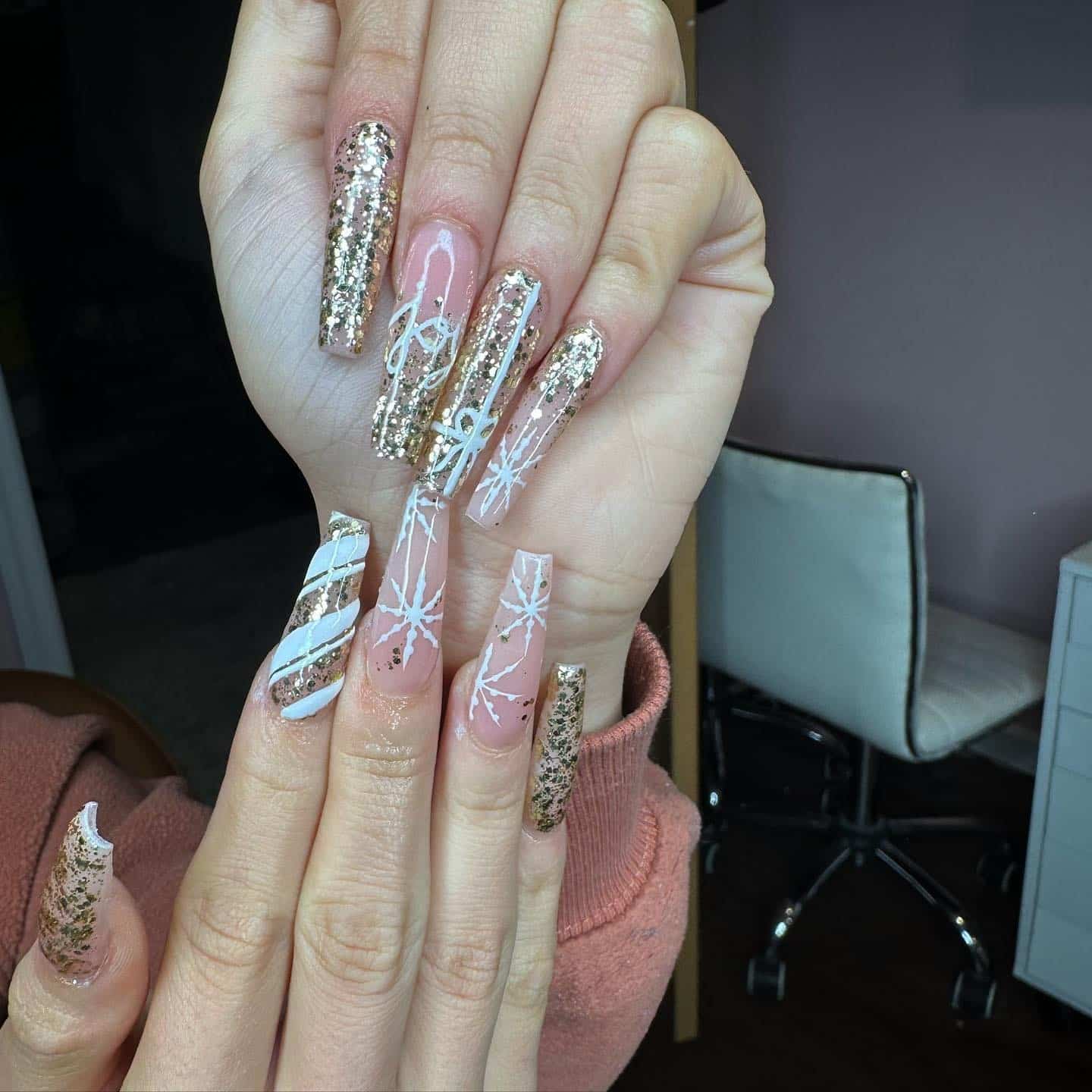 6. Rose Gold Glitter Winter Coffin Nails - winter birthday nail ideas
