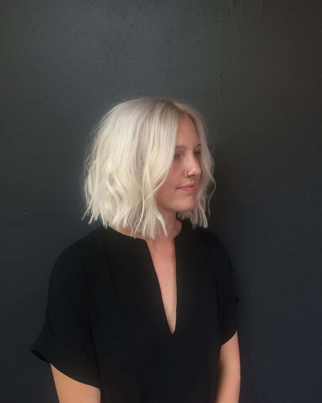 7. Tousled Wavy Bob with Platinum Blonde Hair - Short Hippie Hairstyles