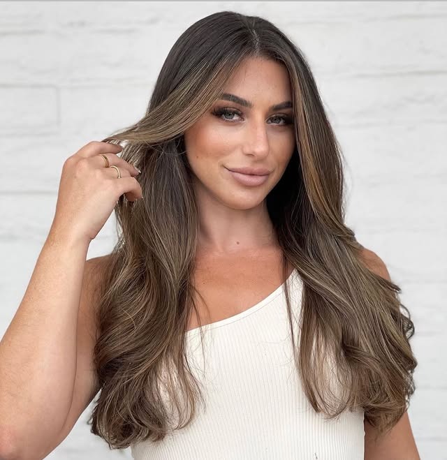 20. Deep Mocha Brunette with Caramel Melt - Caramel Mocha Hair Color