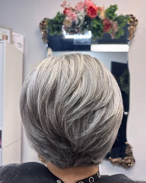 18. Smoky Silver Feathered Pixie Bob - Pixie Bob Haircut