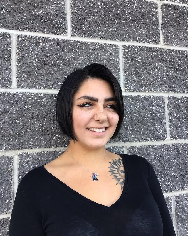 20. Jet Black Classic Pixie Bob - Pixie Bob Haircut
