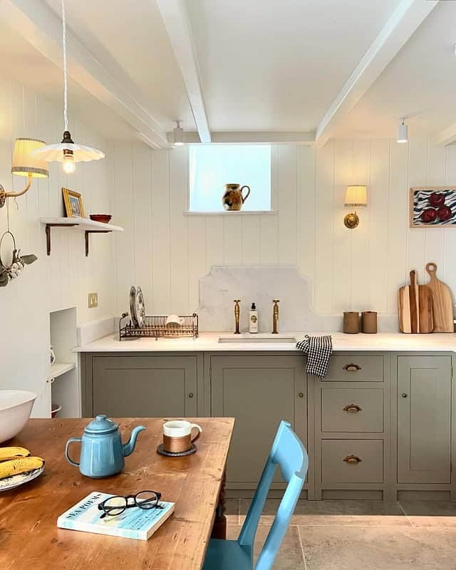 14. Soft Gray Cottage Kitchen with Brass Details - cottage kitchen ideas