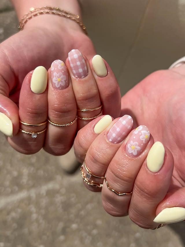 18. Soft Yellow Daisy and Gingham Almond Nails - yellow nail ideas