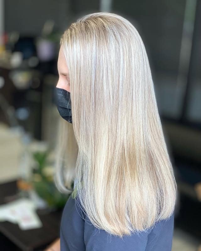 3. Icy Champagne Blonde Straight Hair - Champagne Blonde Hair Color