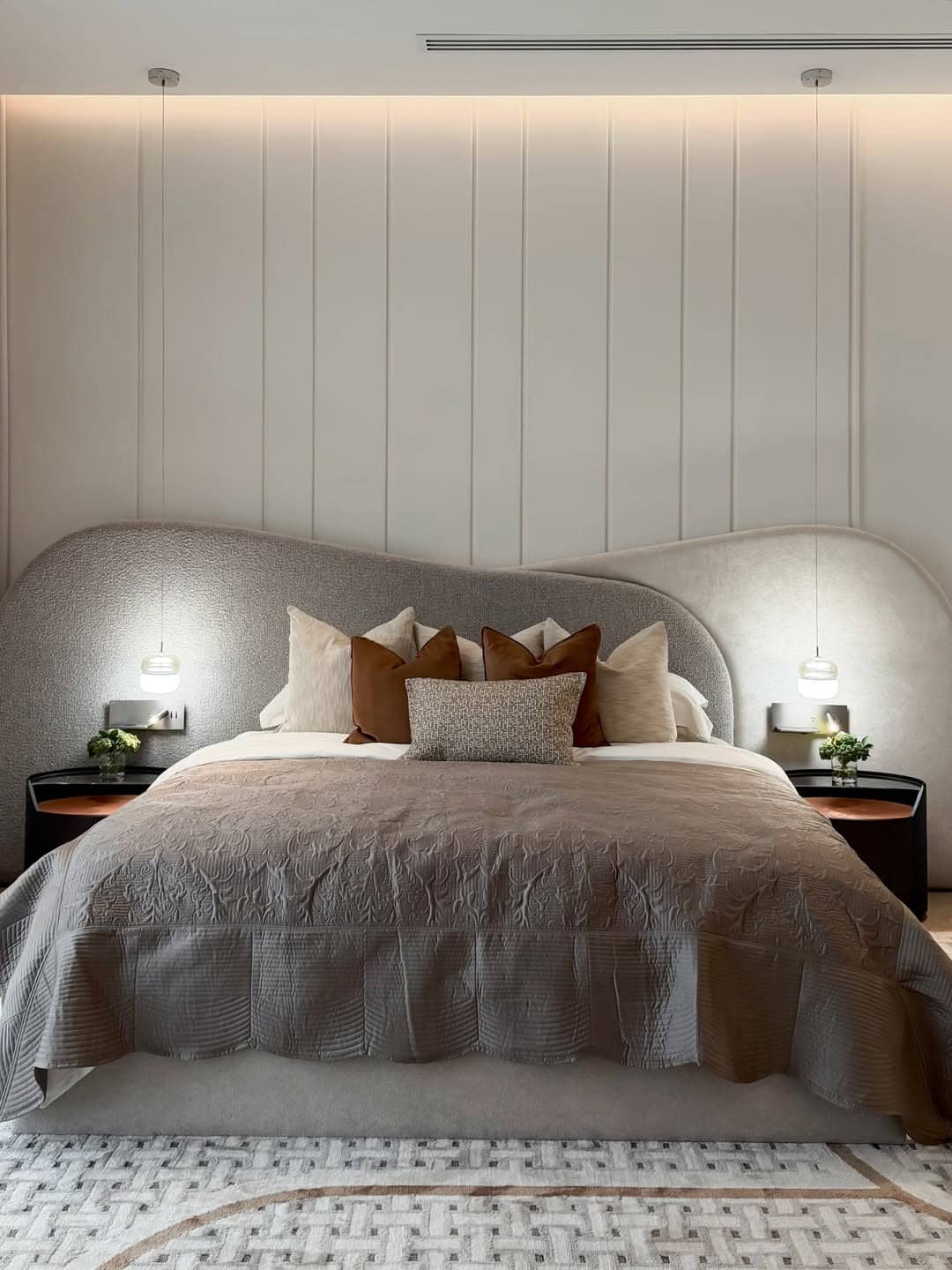 12. Contemporary White and Gray Bedroom with Sculptural Headboard - white and gray bedroom ideas