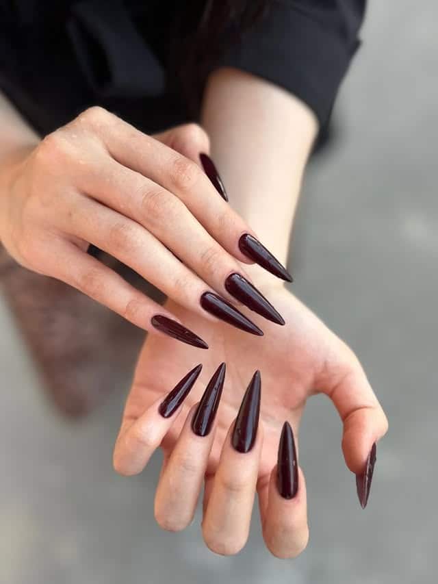 9. Deep Burgundy Gloss Stiletto Nails - stiletto nail ideas