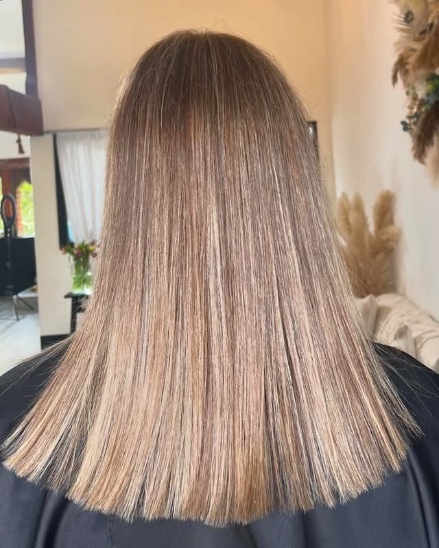 12. Blunt Lob with Cool Caramel Honey Blonde Blend - Caramel Honey Blonde
