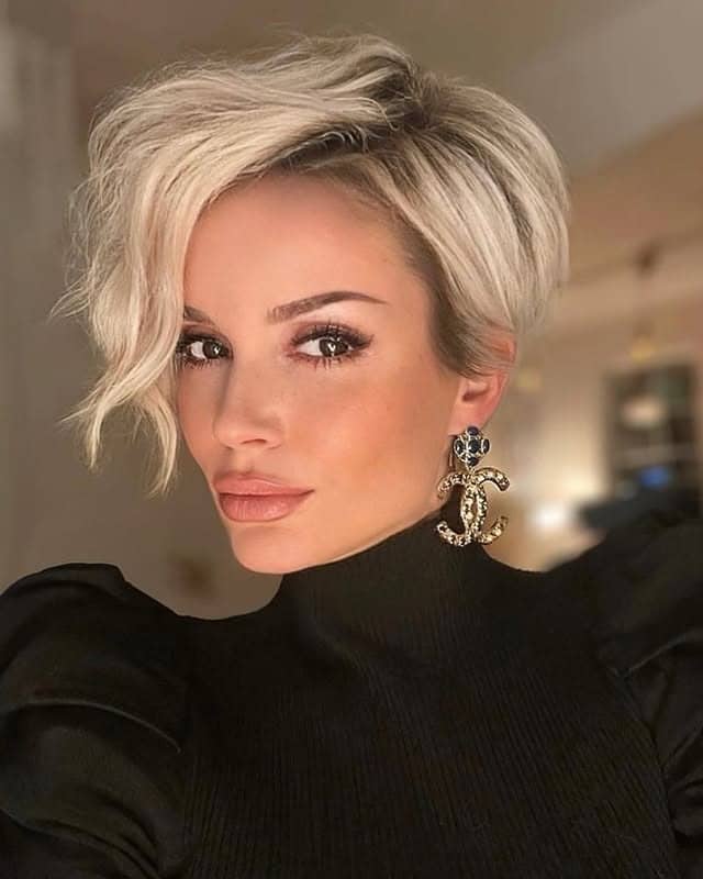 17. Pearl Blonde Wavy Undercut Pixie - Undercut Pixie Haircut