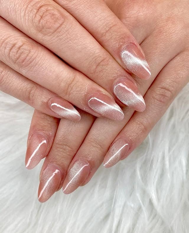 20. Champagne Glazed Almond Nails - trendy simple nail ideas