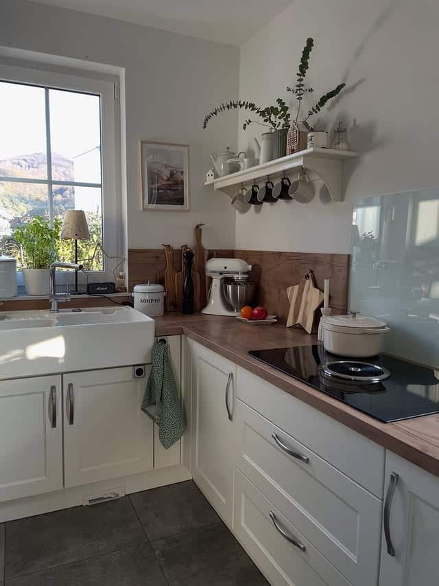 21. White and Walnut Cottage Kitchen Ideas - aesthetic kitchen ideas