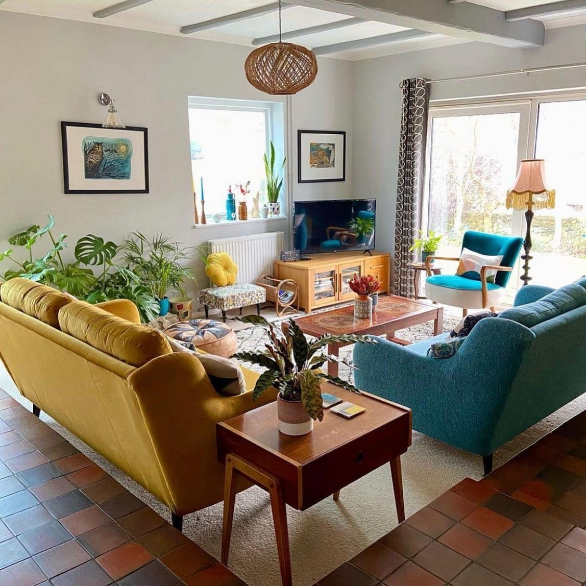 20. Mustard And Teal Retro Living Room Ideas With Mid Century Flair - retro living room ideas