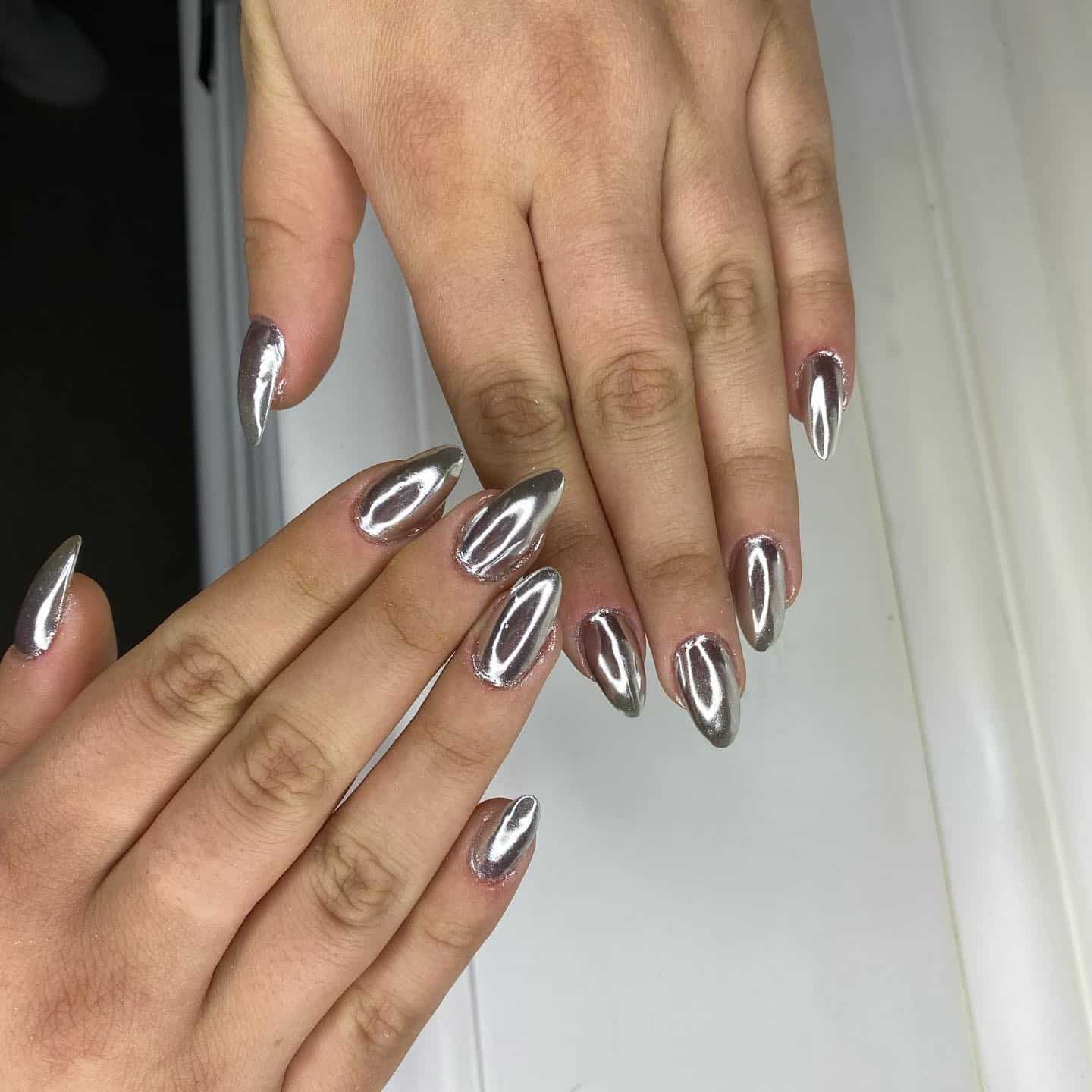 3. Chrome Silver Mirror Oval Nails - oval nail ideas