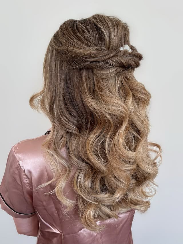 21. Fluffy Twisted Half Up Waves with Beige Blonde Balayage - Fluffy Hairstyles