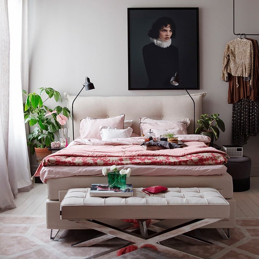 14. Blush Pink and Cream Contemporary Summer Bedroom Idea - summer bedroom ideas
