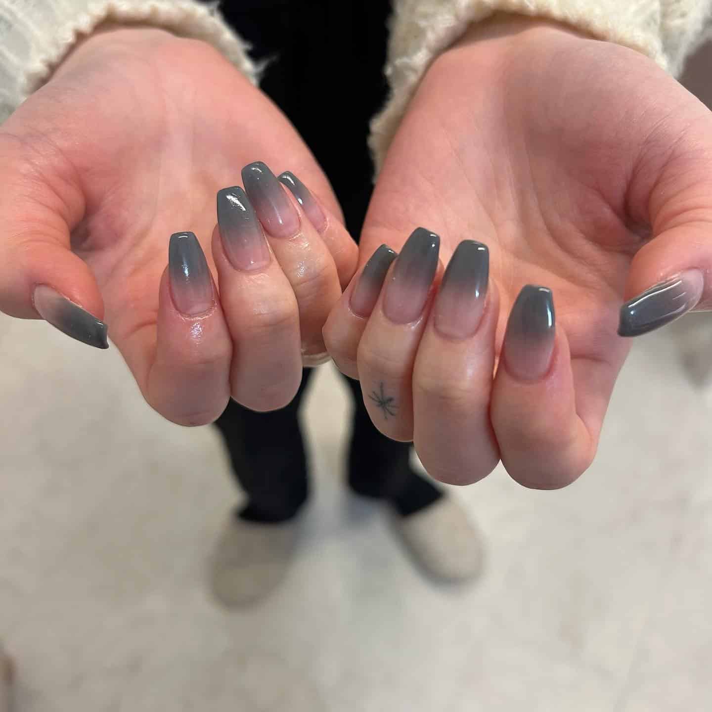 21. Gray Ombre Coffin Nails - gray nail ideas