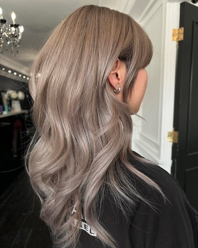 22. Layered Cut with Ash Milk Tea Hair Color - Milk Tea Hair Color