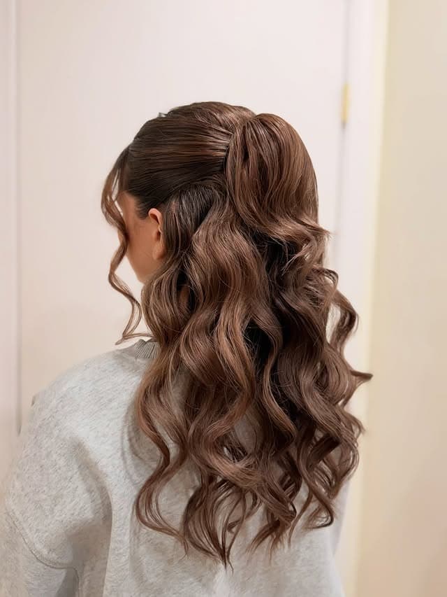 16. Half-Up Ponytail Wavy Hairstyle with Cocoa Brown Hair - Wavy Hairstyles