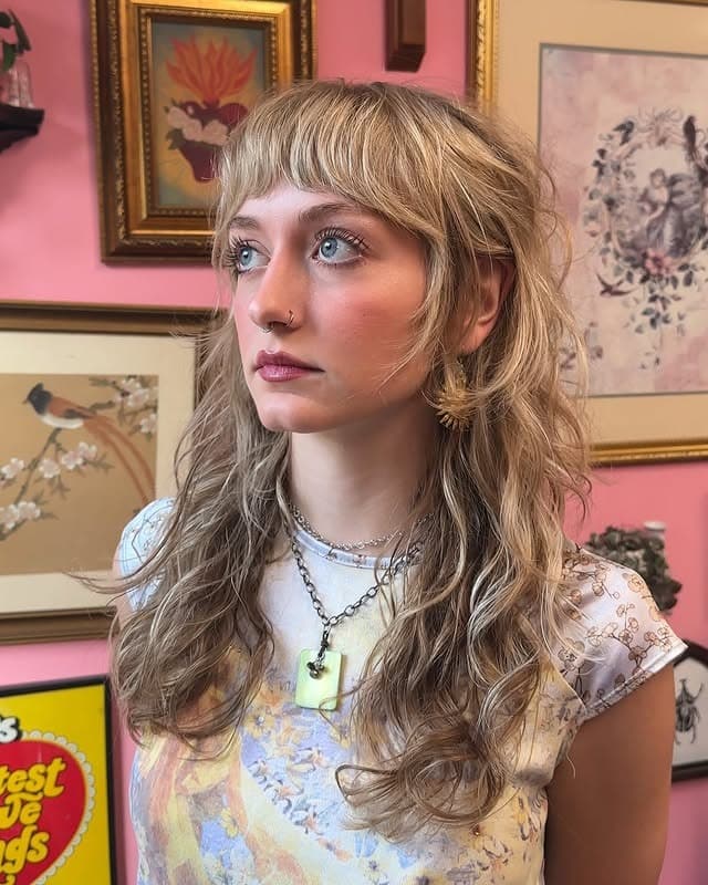 12. Ash Blonde 70s Shag with Textured Micro Fringe - 70S Hairstyles